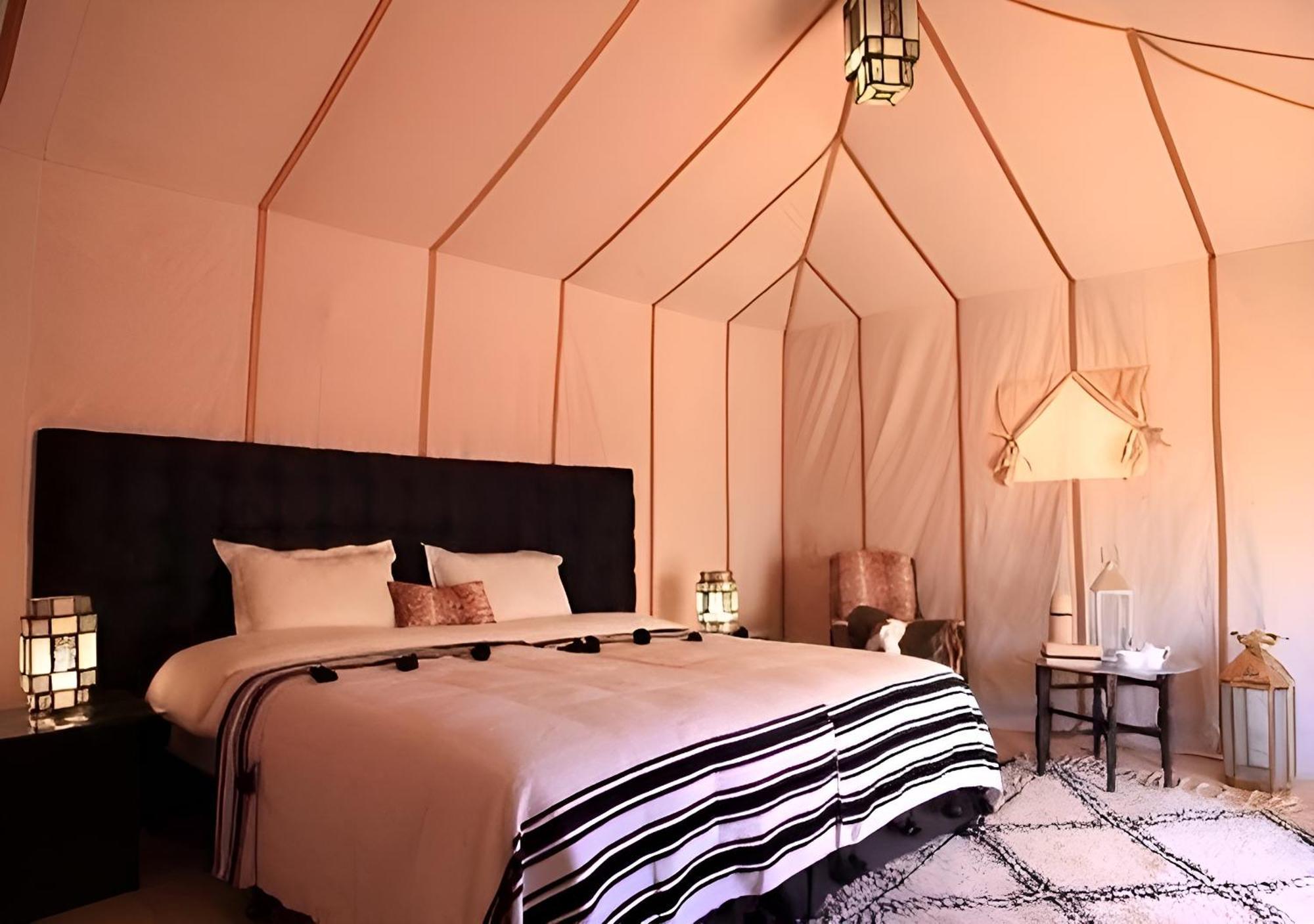 Merzouga Lovely Luxury Camp ภายนอก รูปภาพ