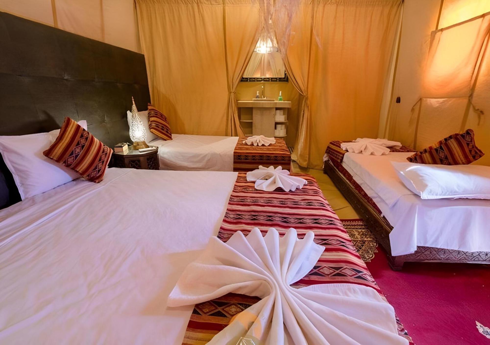 Merzouga Lovely Luxury Camp ภายนอก รูปภาพ