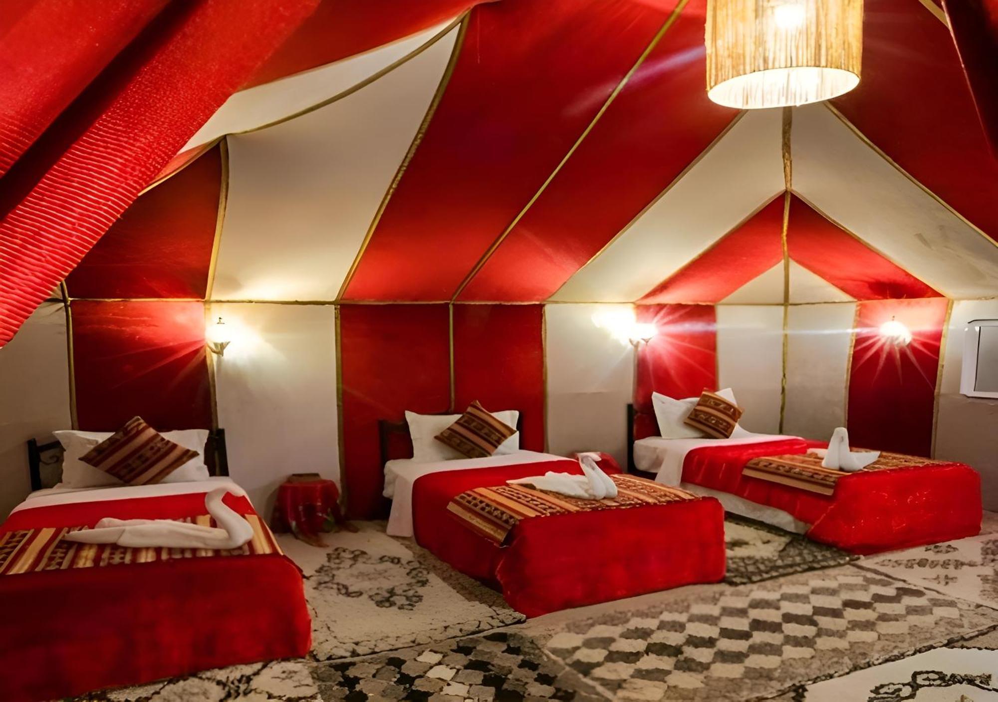 Merzouga Lovely Luxury Camp ภายนอก รูปภาพ